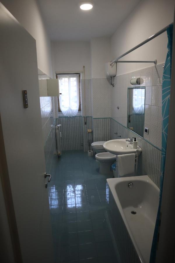 Апартаменти Lavinia House Лідо-ді-Остія Екстер'єр фото